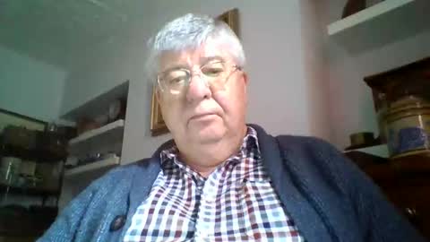 Snapshot of nn69uk chatting on 11/20/25, 10:48 NN69UK online show from 11/20/25, 10:48