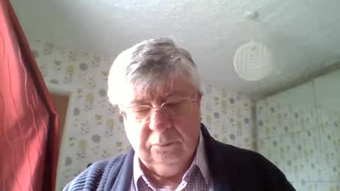 Snapshot of nn69uk chatting on 04/15/26, 12:45 NN69UK online show from 04/15/26, 12:45