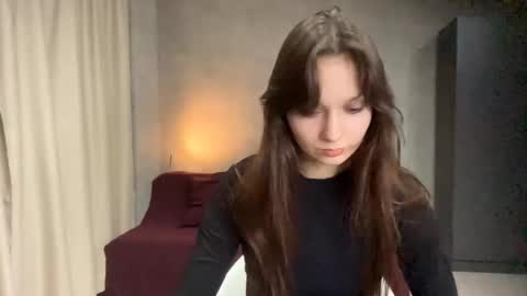 Snapshot of no_rose_without_a_thorn chatting on 03/04/26, 08:15 Nora online show from 03/04/26, 08:15