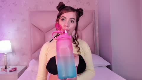   ambarsulliva  online show from 01/21/25, 05:51