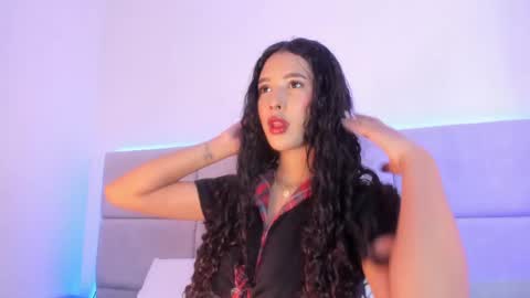 noa_perez_ online show from 06/06/26, 08:46