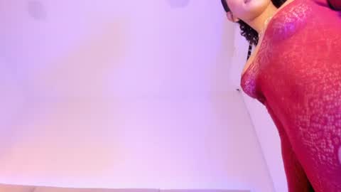 noa_perez_ online show from 06/15/26, 11:51
