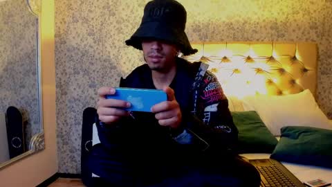 Noah online show from 05/21/26, 04:41