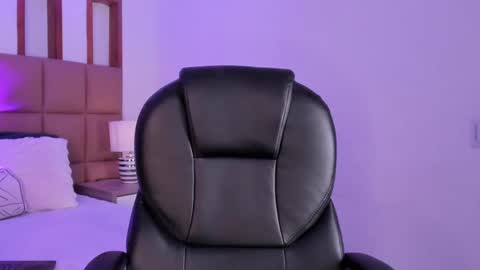 NoaDream  online show from 10/06/25, 03:53