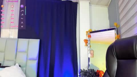 Noah  online show from 09/21/25, 03:19