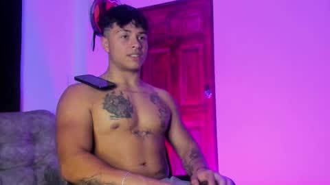 noah_223 online show from 12/23/25, 05:16