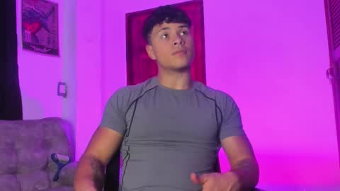 noah_223 online show from 02/14/26, 07:16