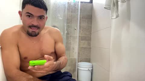 Snapshot of noah_3050 chatting on 10/31/25, 02:51 noah_3050 online show from 10/31/25, 02:51