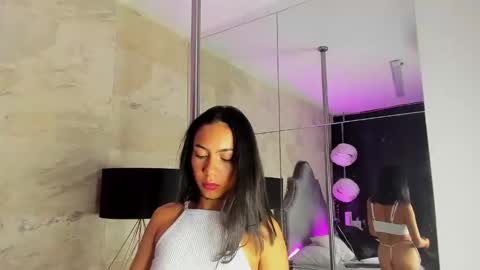 Zoe  online show from 04/09/26, 06:19