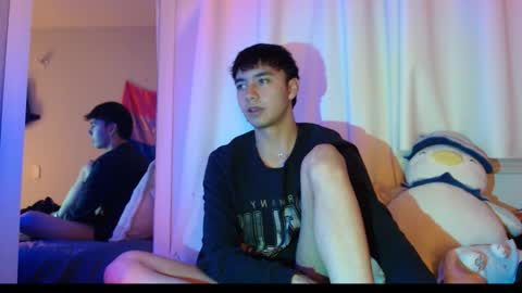 Snapshot of noah_blaze chatting on 10/22/25, 11:04 Noah Blaze online show from 10/22/25, 11:04