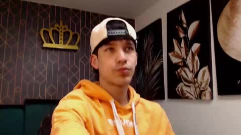 Noah Brigth online show from 02/28/25, 03:37