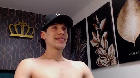 Noah Brigth online show from 03/08/25, 04:23