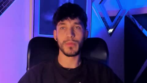 Noah Brigth online show from 12/15/25, 02:49