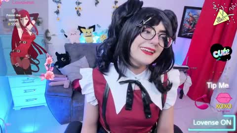 Snapshot of noah_cherry chatting on 04/05/26, 05:04 Anna Cherry online show from 04/05/26, 05:04