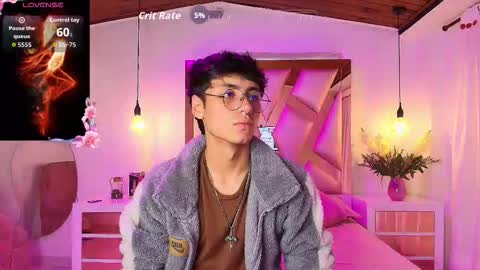 Snapshot of noah_clark_nom chatting on 10/14/25, 03:07 Noah online show from 10/14/25, 03:07