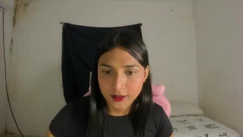 Snapshot of noah_cute18 chatting on 10/28/25, 09:39 Noah online show from 10/28/25, 09:39