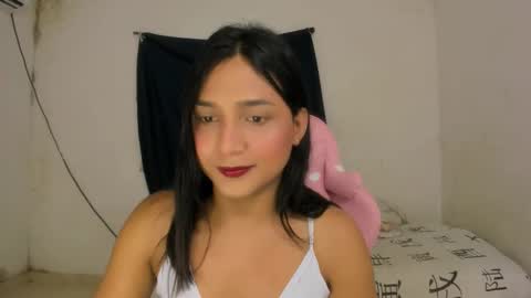 Snapshot of noah_cute18 chatting on 12/01/25, 07:52 Noah online show from 12/01/25, 07:52