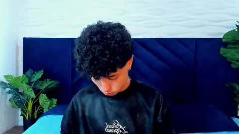 Snapshot of noah_dupont_ chatting on 10/24/25, 11:28 noah_dupont_ online show from 10/24/25, 11:28