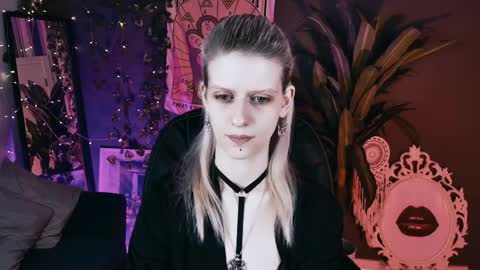 Snapshot of noah_elmer chatting on 03/31/26, 01:22 REAL name LiaDM are always open online show from 03/31/26, 01:22