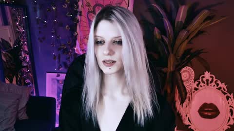 Snapshot of noah_elmer chatting on 04/12/26, 02:22 REAL name LiaDM are always open online show from 04/12/26, 02:22