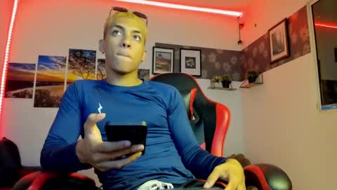 Snapshot of noah_flynn1 chatting on 10/04/25, 02:53 noah_flynn1 online show from 10/04/25, 02:53