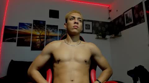 noah_flynn1 online show from 02/26/26, 06:45