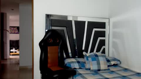 Noah Harris01 online show from 01/11/26, 02:00