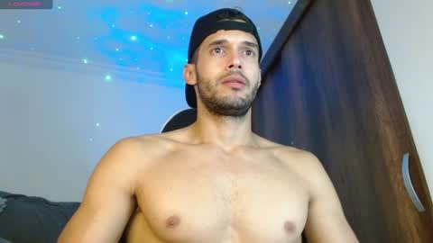 Snapshot of noah_jhonsonn chatting on 12/18/24, 11:45 Noah online show from 12/18/24, 11:45