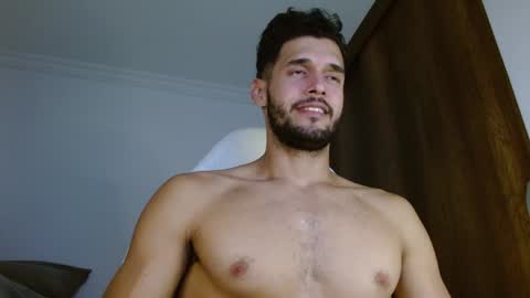 Snapshot of noah_jhonsonn chatting on 01/09/25, 05:02 Noah online show from 01/09/25, 05:02