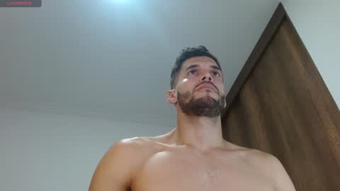 Snapshot of noah_jhonsonn chatting on 02/02/25, 10:24 Noah online show from 02/02/25, 10:24