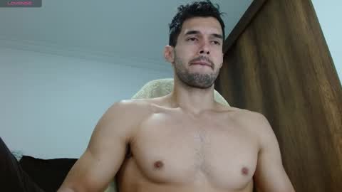 Snapshot of noah_jhonsonn chatting on 03/08/25, 11:16 Noah online show from 03/08/25, 11:16