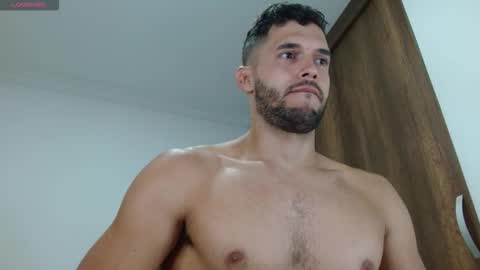 Snapshot of noah_jhonsonn chatting on 09/13/25, 11:32 Noah online show from 09/13/25, 11:32