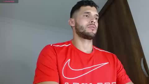 Snapshot of noah_jhonsonn chatting on 09/15/25, 07:58 Noah online show from 09/15/25, 07:58