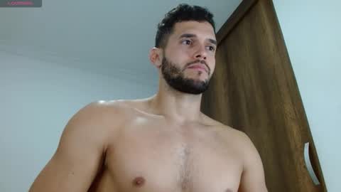 Snapshot of noah_jhonsonn chatting on 10/08/25, 11:52 Noah online show from 10/08/25, 11:52