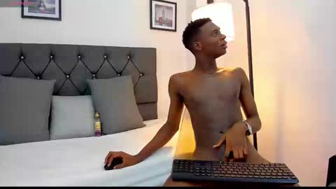 Snapshot of noah_johes chatting on 02/26/25, 06:37 noah_johes online show from 02/26/25, 06:37