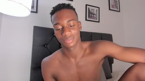 noah_johes online show from 03/18/26, 03:42