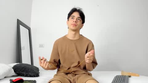 Noah online show from 09/22/25, 08:33