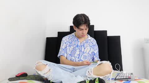 Noah online show from 09/24/25, 09:29