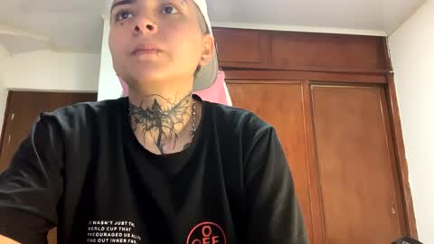 noah hehim    online show from 01/22/25, 04:13