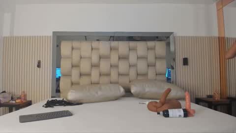 Snapshot of noah_pariss chatting on 03/09/26, 12:09 NOAH online show from 03/09/26, 12:09