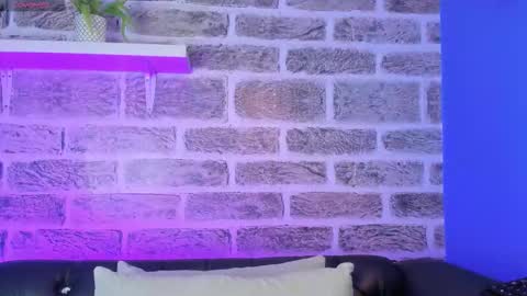    online show from 02/25/26, 12:04