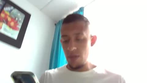 Snapshot of noah_roberts_ chatting on 11/02/25, 08:22 Noah online show from 11/02/25, 08:22