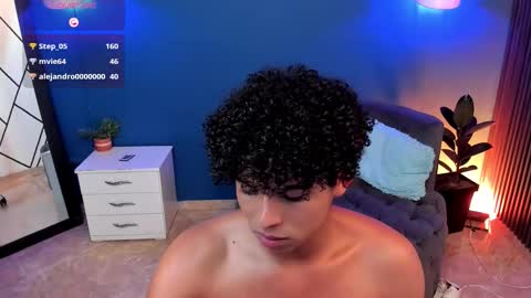 Snapshot of noah_smith04 chatting on 11/07/25, 04:51 noah_smith04 online show from 11/07/25, 04:51