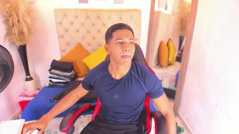 N O AH - S T H O  N E online show from 03/16/26, 03:45