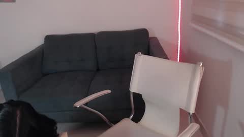 noah_white3 online show from 02/27/25, 04:10