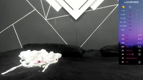 Snapshot of noahlafforet chatting on 12/05/24, 08:22 noahlafforet online show from 12/05/24, 08:22