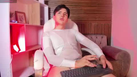 Noah online show from 02/01/26, 04:44