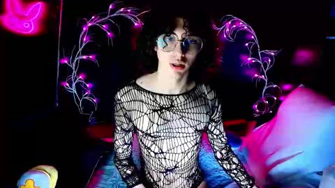 Noah Xtar online show from 09/29/25, 12:38