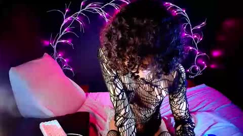 Noah Xtar online show from 10/12/25, 09:08