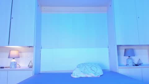 noalane online show from 09/21/25, 04:30